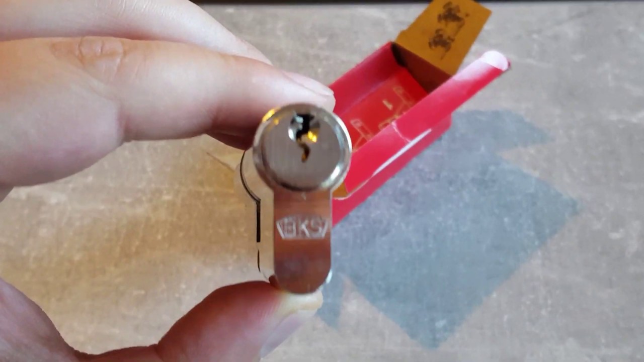 (30) Lockpicking BKS Pz 8812 picked Deutsch German.