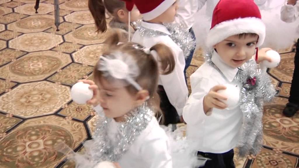 anul nou 2015(gr.cresa)