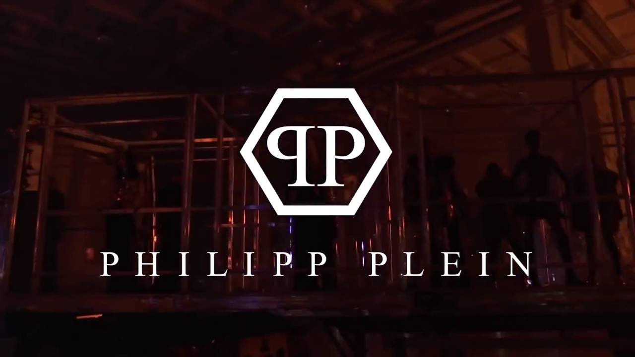 One Group - Philipp Plein show FW 16/17 WOMEN