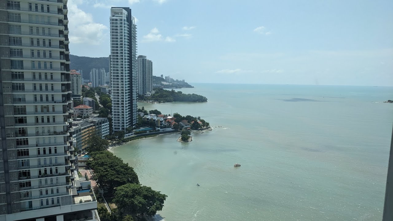 Hompton by the beach, Penang (Room, Restaurant, Pool views)
