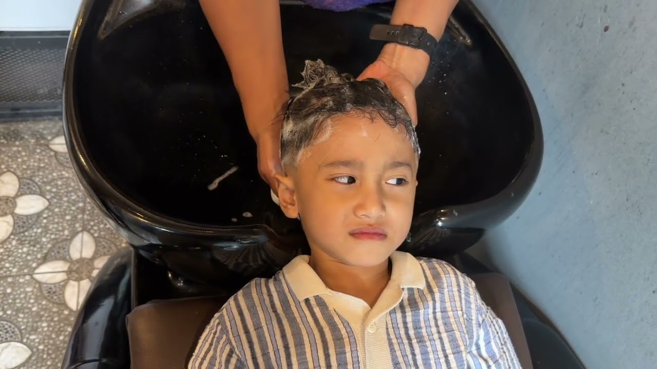 ANAK KECIL GAK BOLEH TAKUT POTONG RAMBUT YA!!!