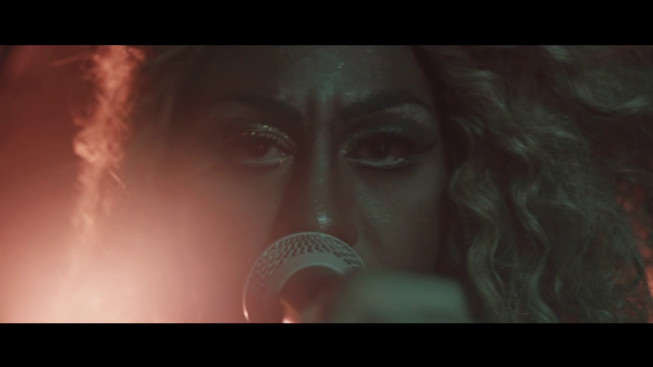 Bia e Os Becks - Ardor Amor (Clipe Oficial)