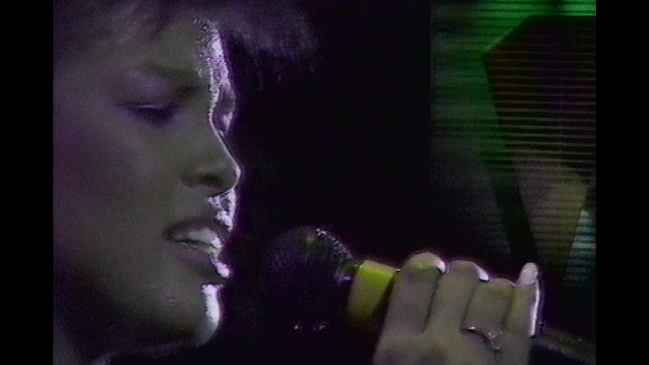 Simple Minds - Alive And Kicking (Alive In Rotterdam, 1985, Stereo)
