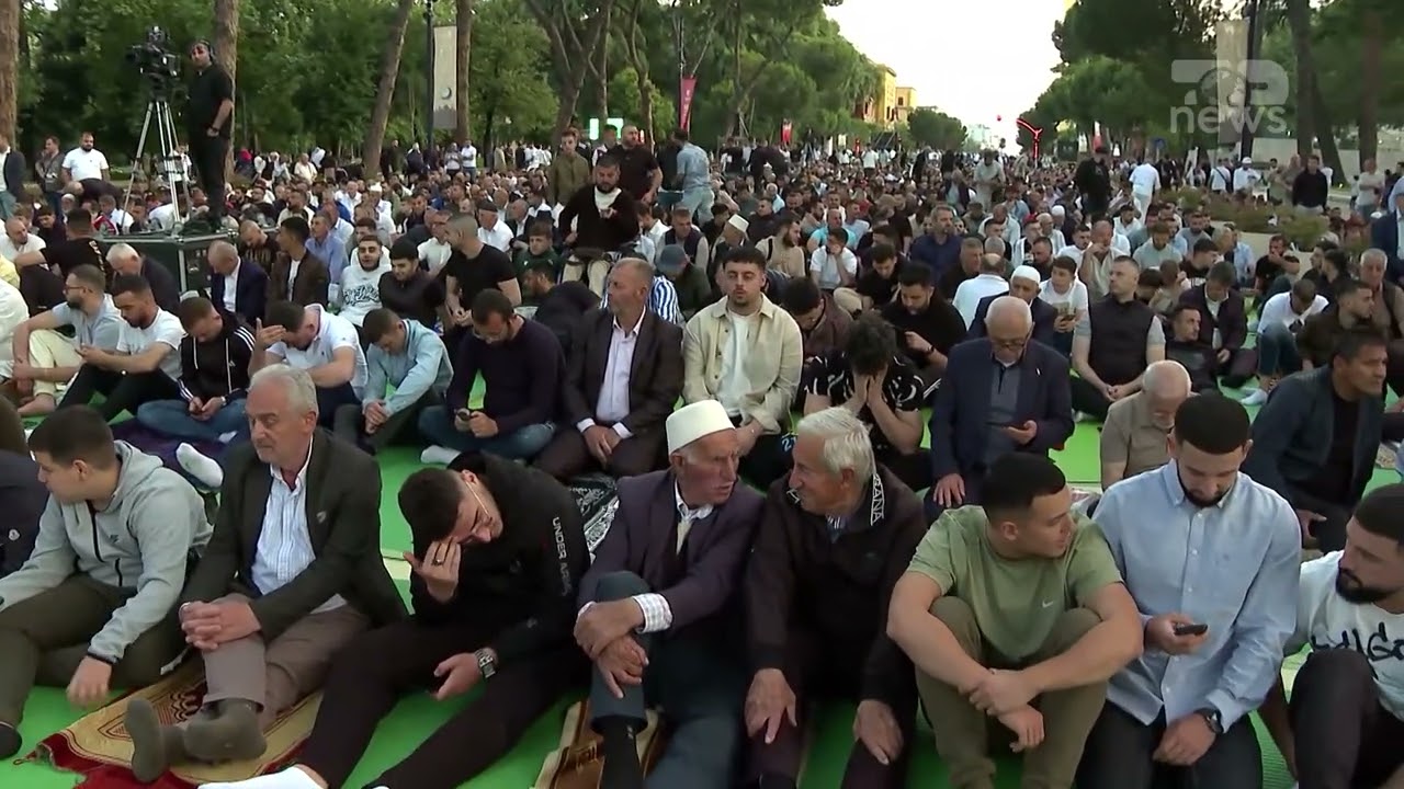 Top News- Kurban Bajrami bën bashkë politikën/ Urime për besimtarët e thirrje për paqe