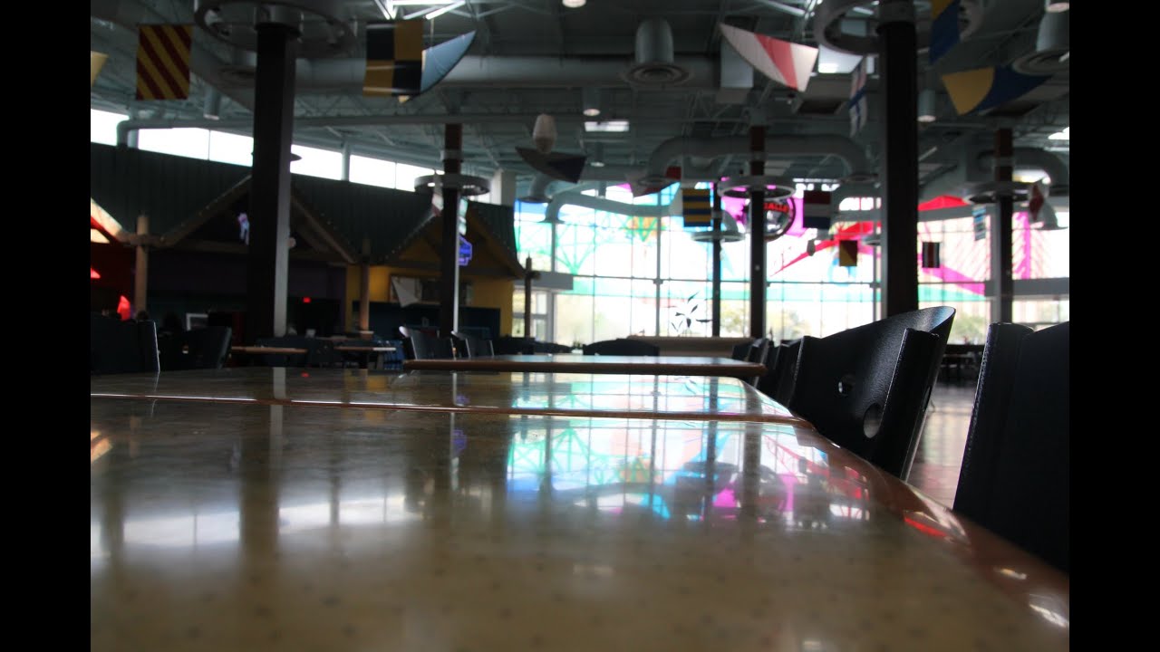 Regency Mall-Abandoned yet still open