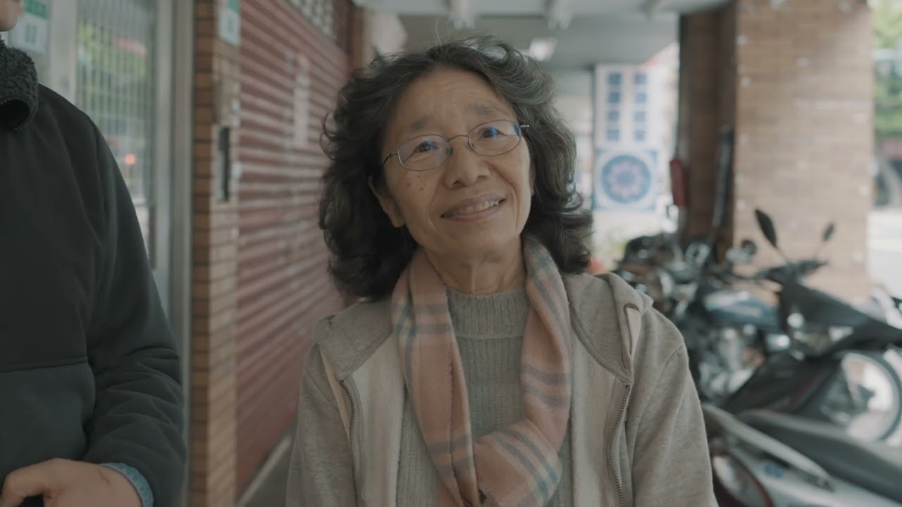 Documentary of Liu Wei Chung 以愛致父   劉維崇紀錄片（USB精裝中英字幕版）