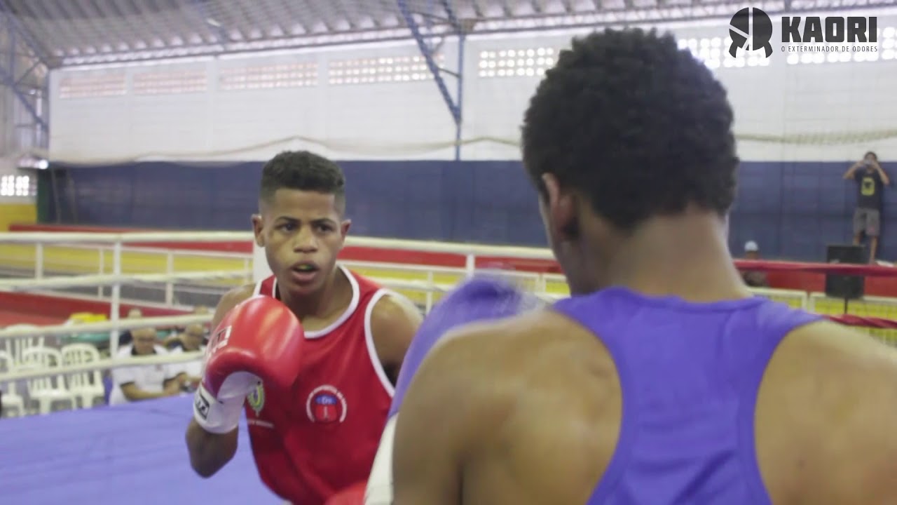 1.  Carlos Rocha vermelho x Ezequias  Santos azul