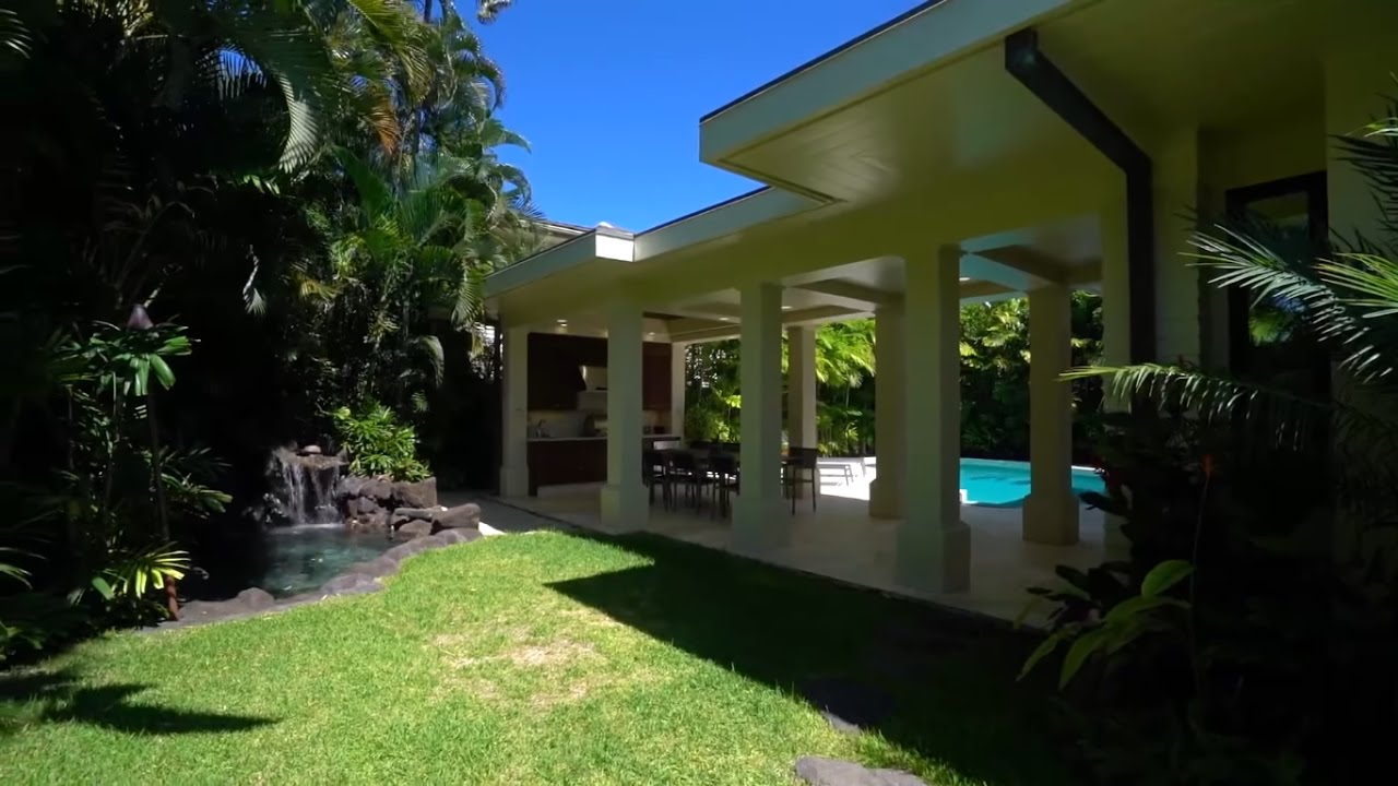 CONSTANTINEBYDESIGN - MODERN TROPICAL ISLAND DESIGN