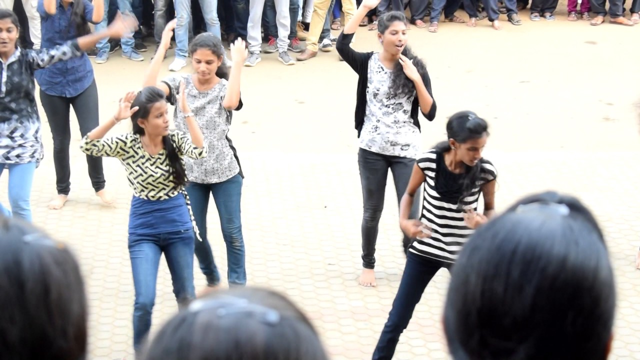 LAKSHYA 2K17 FLASHMOB @LENDI COLLEGE
