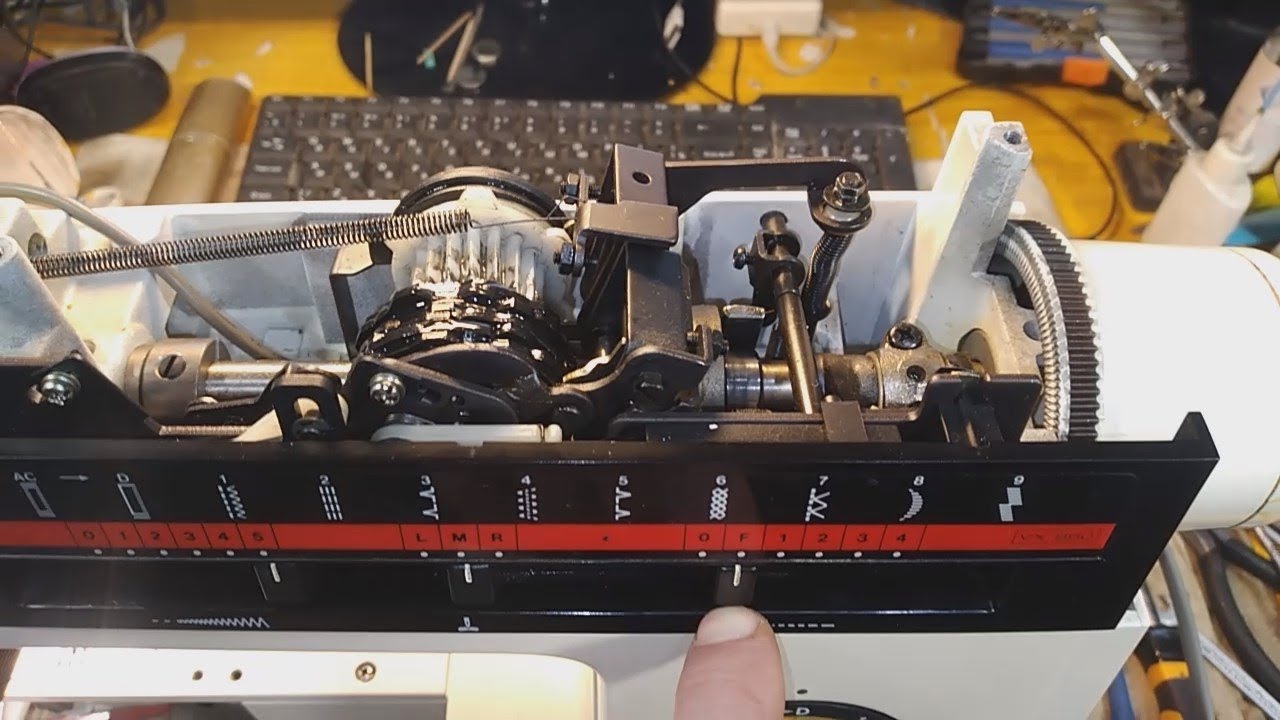 Ремонт швейной машинки Brother VX 880.