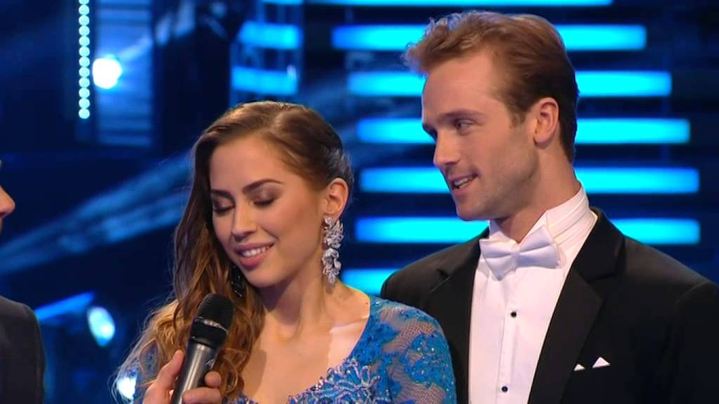 Kenza Zouiten och Calle Sterner -- vals - Let's Dance (TV4)