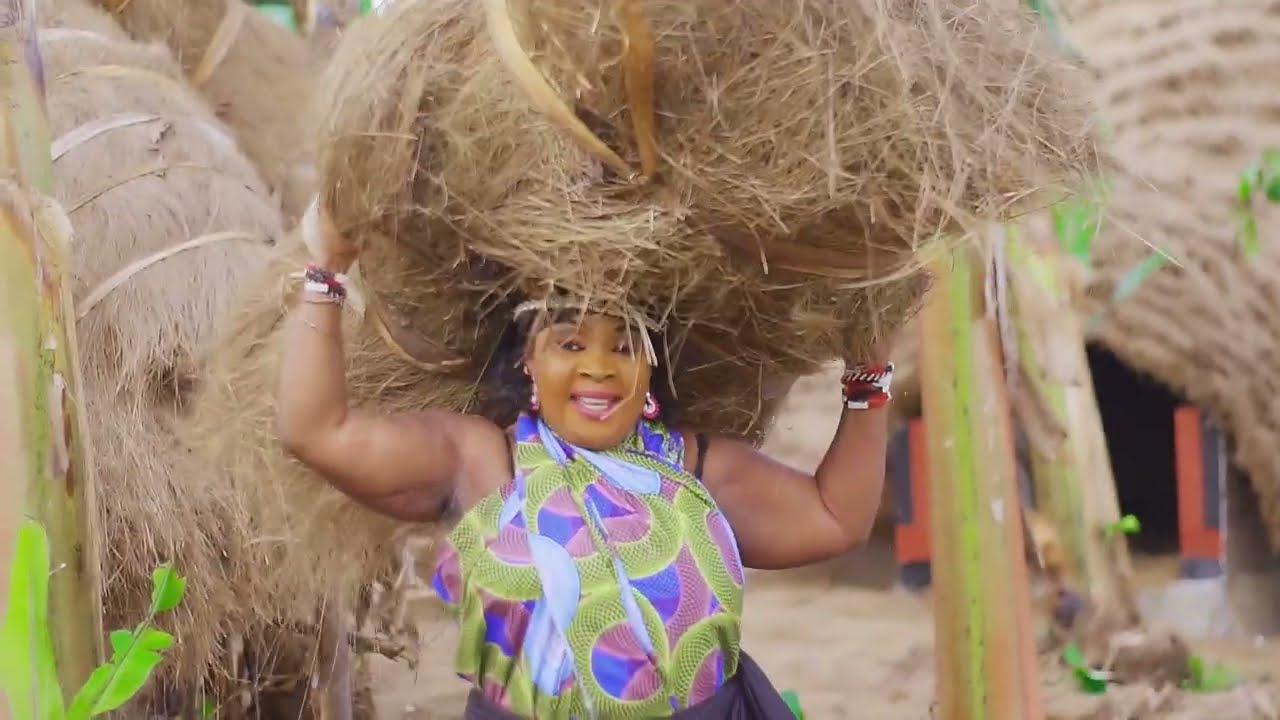 SAIDA KAROLI × KYZZOBOY OBIYO _omfudo Mwoyo (visualiz)