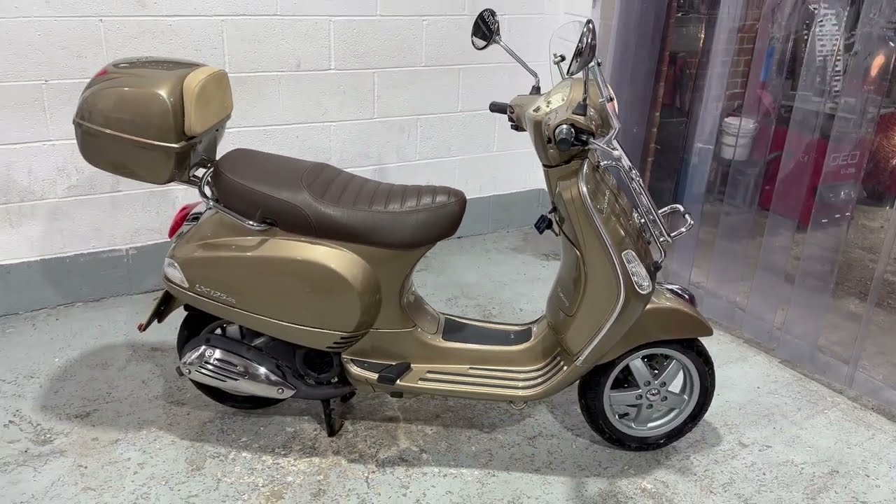 PIAGGIO VESPA LX125 TOURING