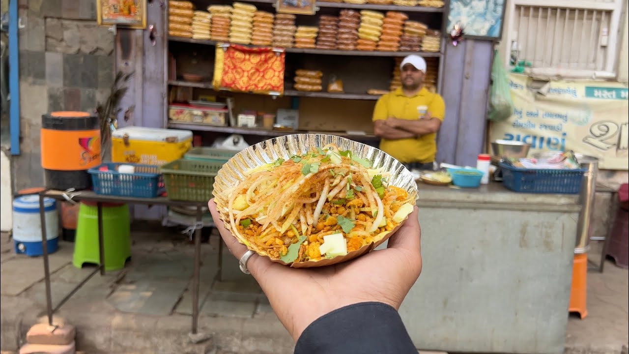 Famous Namkeen Chavana of Ahmedabad | Indian Street Food