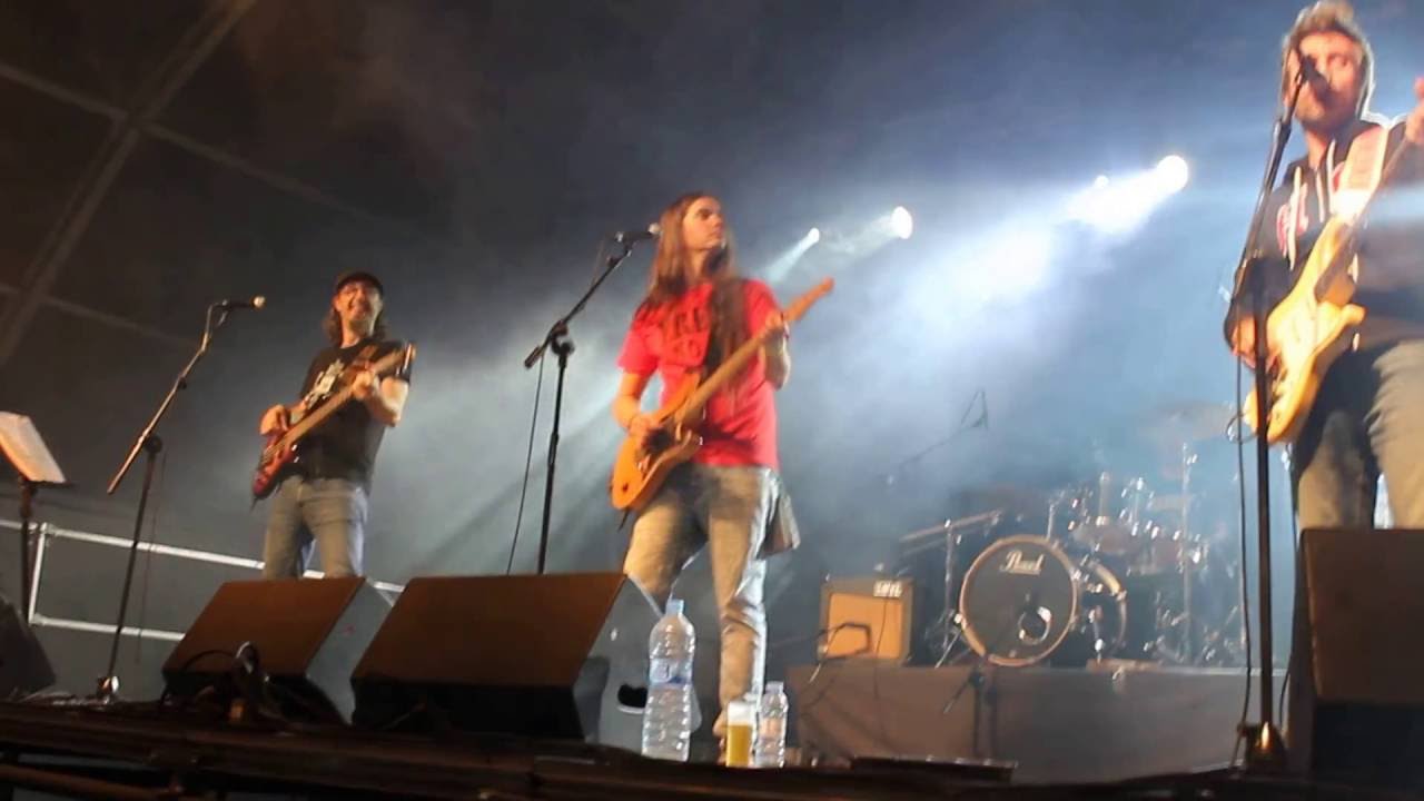 20161011 040838 xxx ''Callese Señora'' interpreta 'Bailare sobre tu tumba'' en Interpeñas