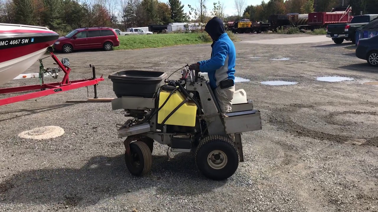 Ride on fertilizer spreader | For Sale | Online Auction at Orbitbid.com