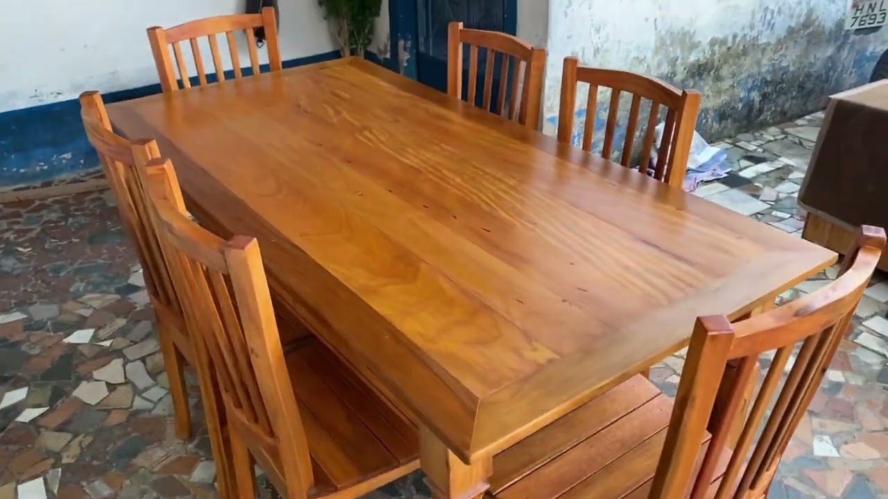 Mesa De jantar com 6 cadeiras BH Madeira De Demoli&ccedil;&atilde;o