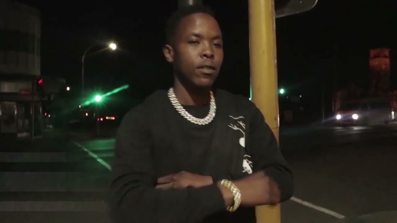 Sniz RIva ft Moss Millions _ streets & stop signs (Official Music Video)