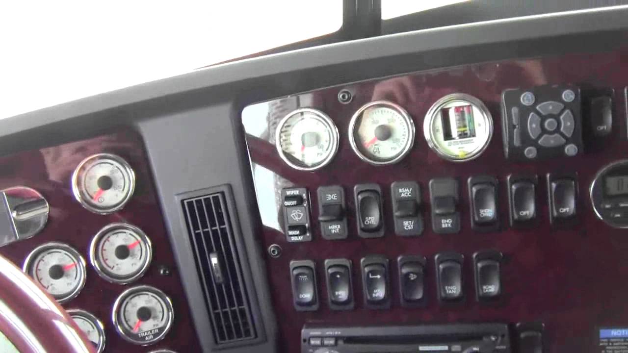 2012 Freightliner Coronado SD(1/2)