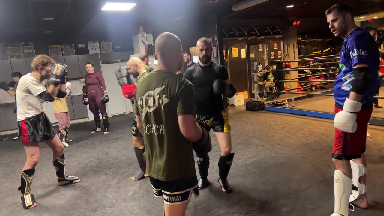 TMT Thaiboxing  sänder live!