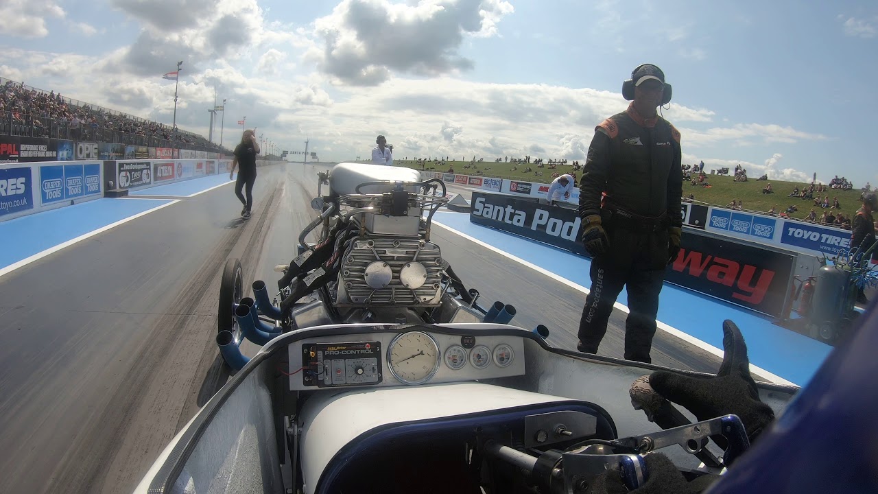 Tiki T Dragster VS Andy Fadster's Twister at Dragstalgia 2019
