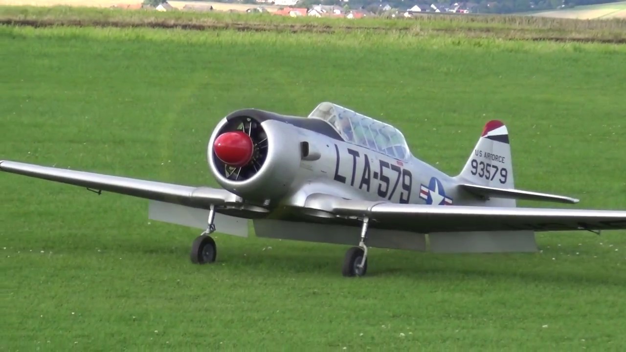low pass North American T-6 RC Giant Scale Model HD