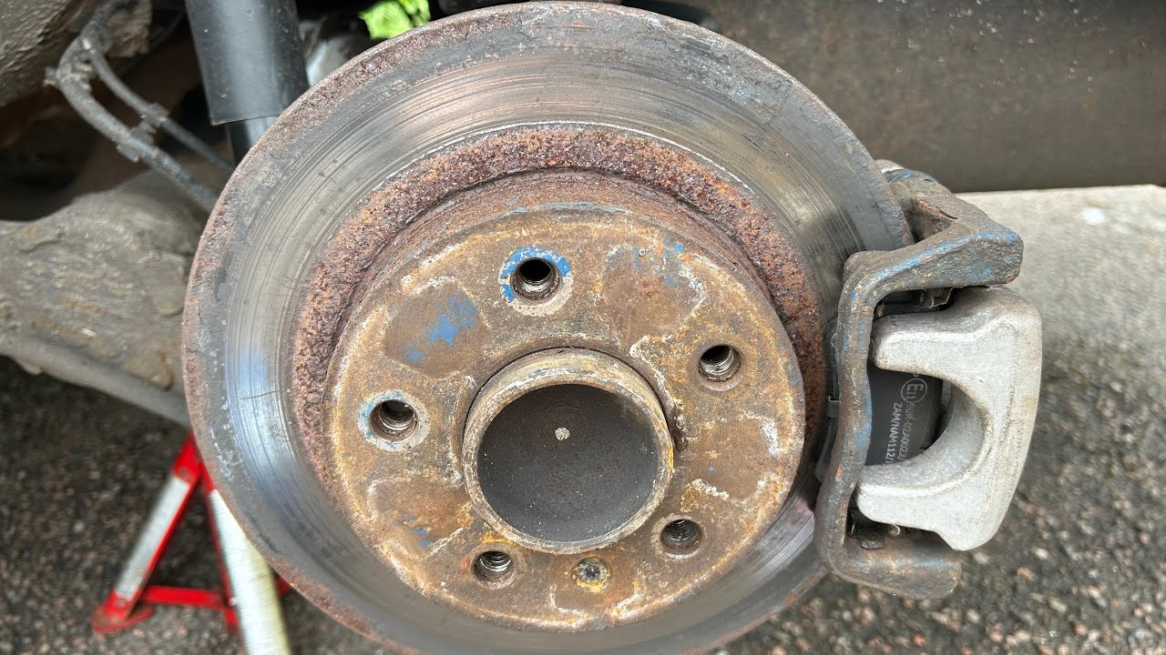Vauxhall Astra h Twintop rear discs and pads replacement