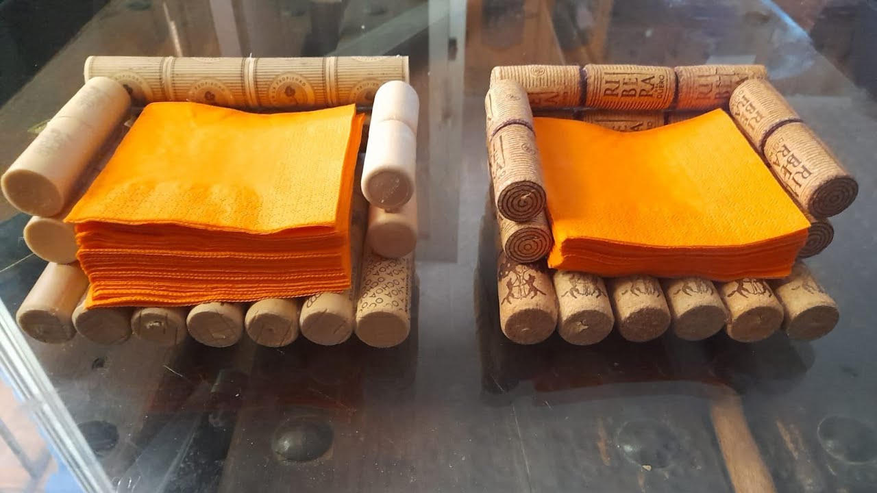 servilletero de corchos de vino