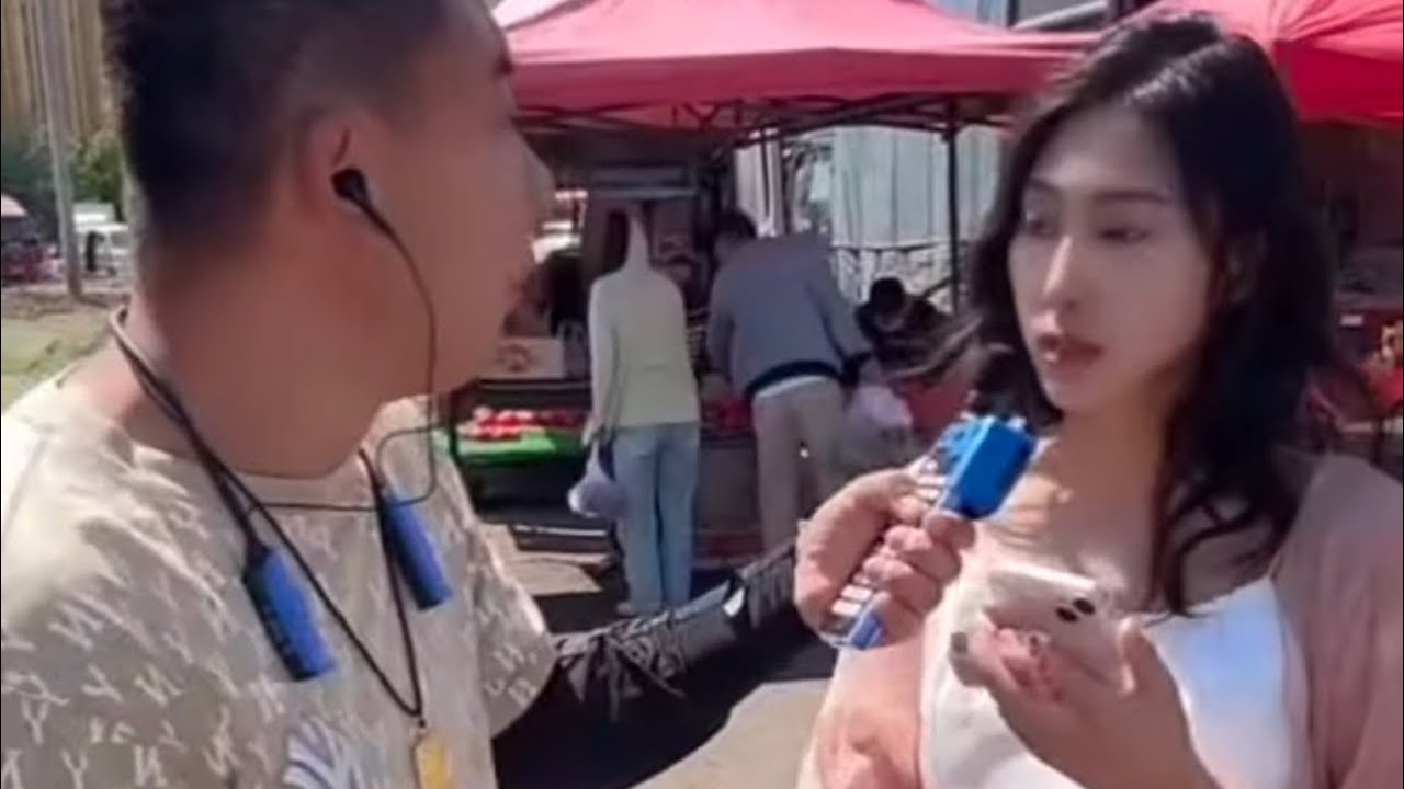 元帅东北乡下大集搞笑撩妹子