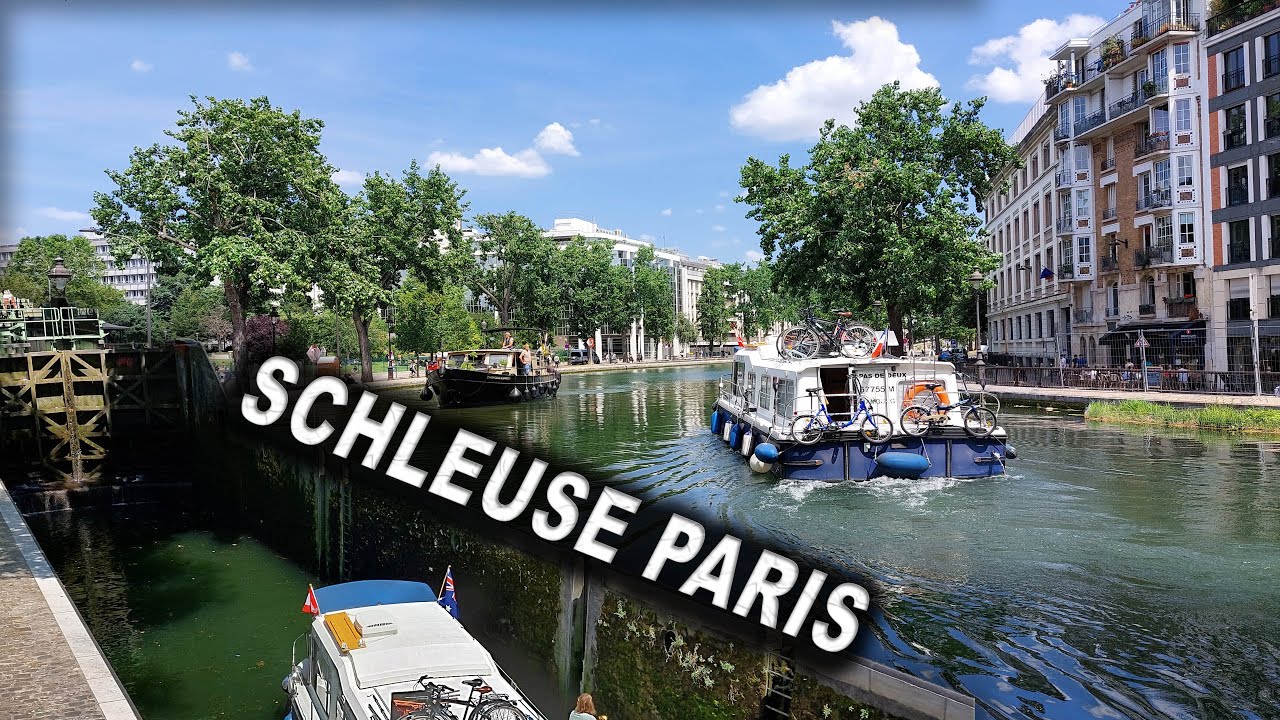 Die Doppelte Schiffschleuse in Paris - Schiffe beim Schleusvorgang