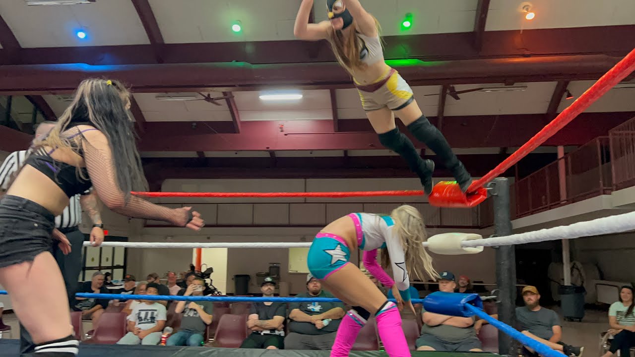 Leela Hall vs Ricki Morris vs Stella Buho