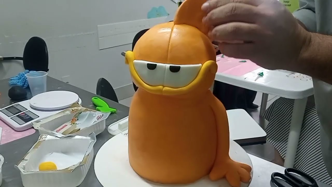 Bolo esculpido Garfield incrível Cake sculpture