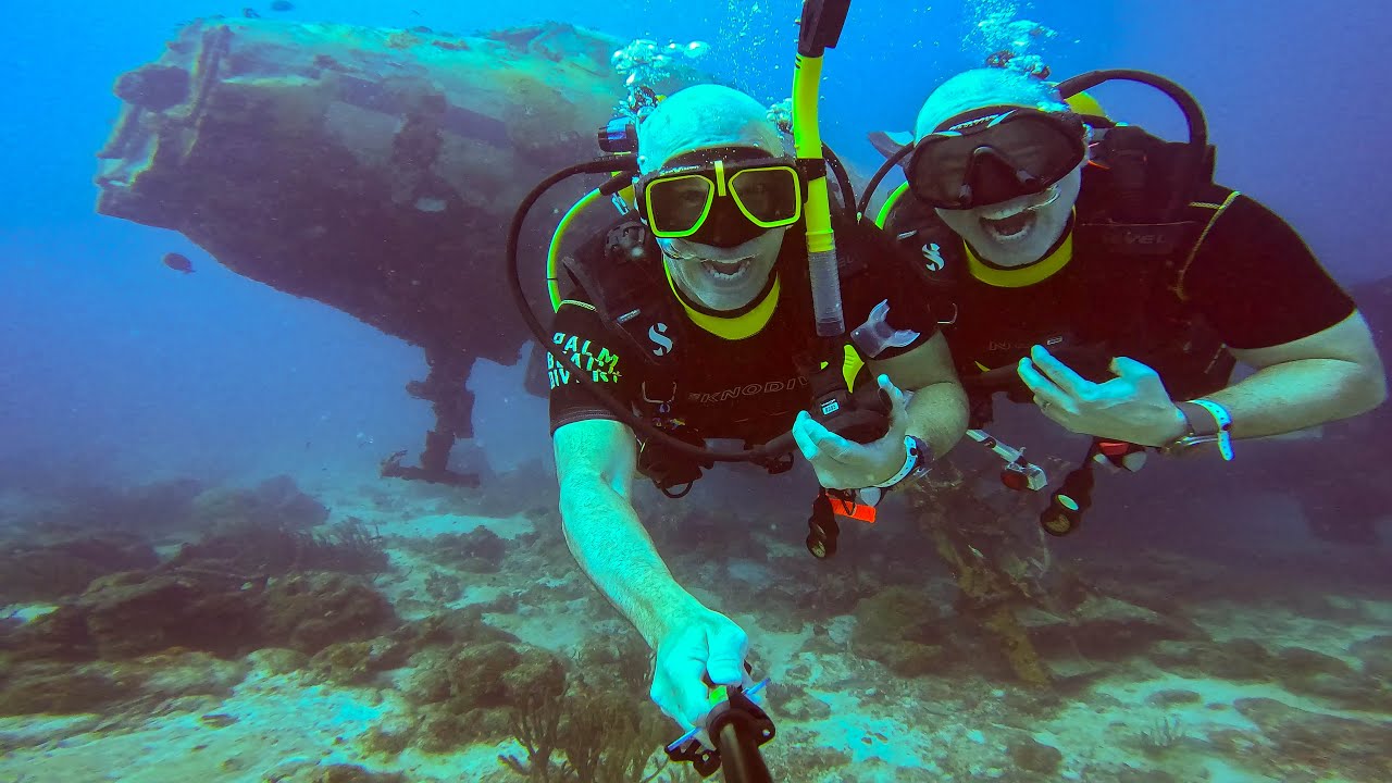 Scuba Diving the Wrecks of Aruba