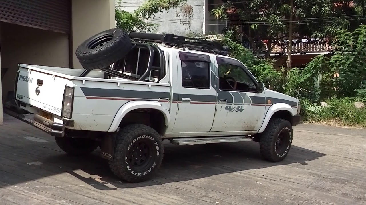 Nissan D21 Sri Lanka Modified Body Kits ( Meechu Body Kits )