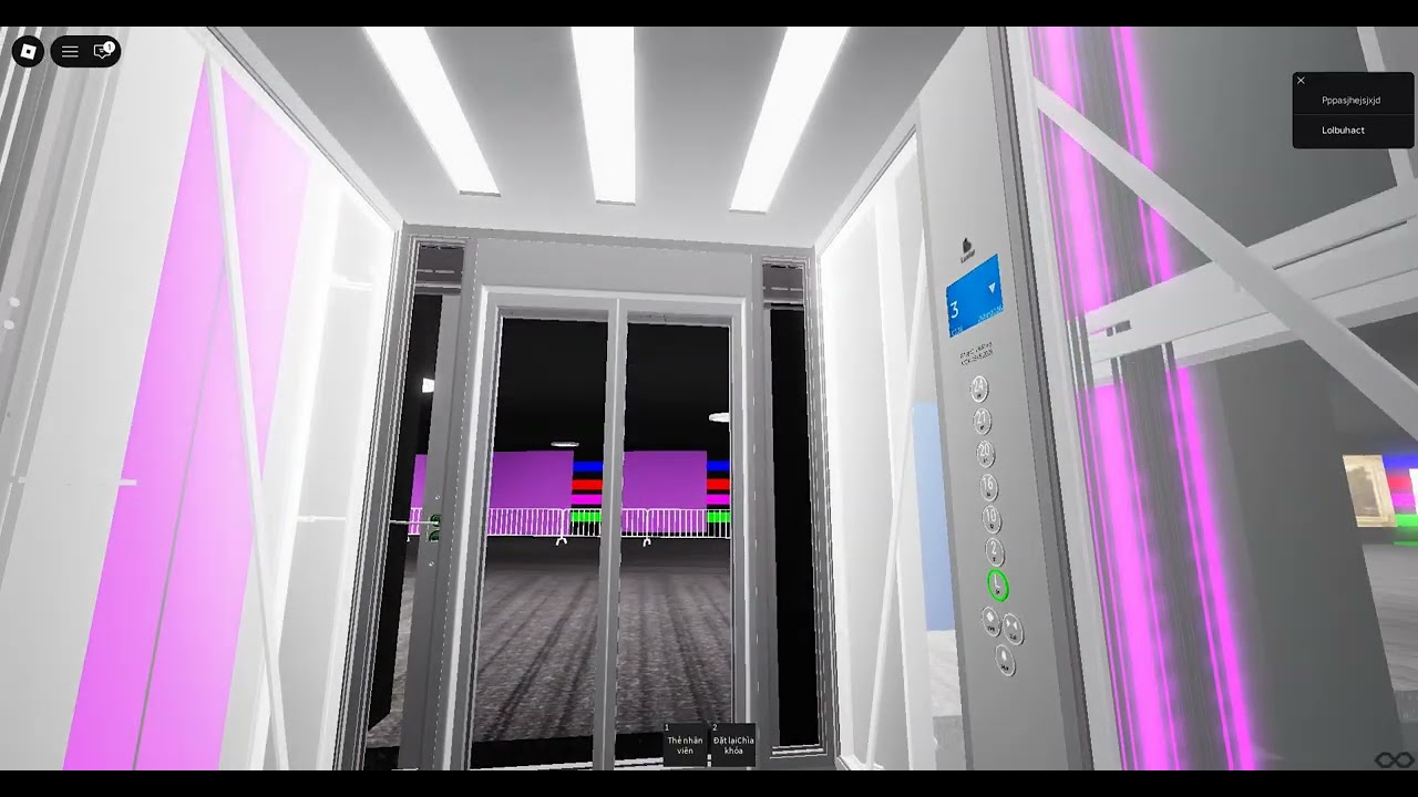 Glass Luxiar Elevator trong vào game Roblox