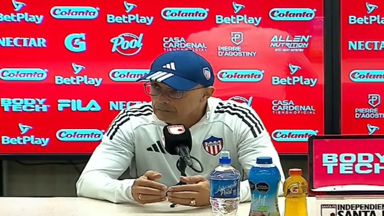 😳🦈 ¡ALARMAS ENCENDIDAS! 🚨⚽¿Por qué Junior recibe tantos goles? Arias responde sin filtro