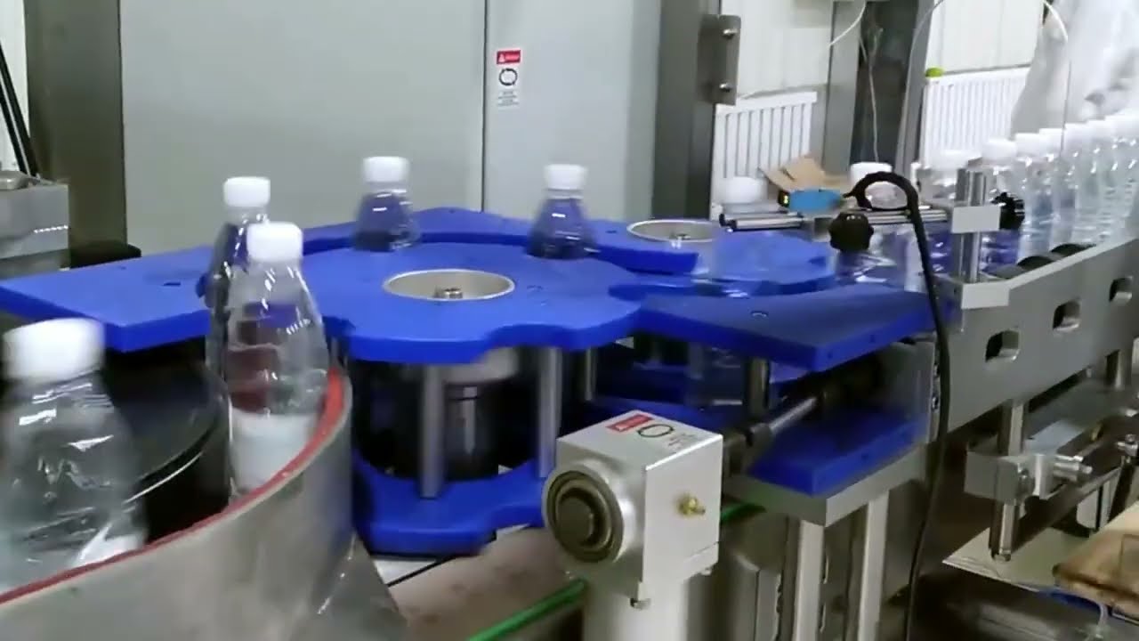 Bottle Labeling Machine Water Bottle Machine Automatic Plastic Hot Melt Glue Labeling Machine Bottle