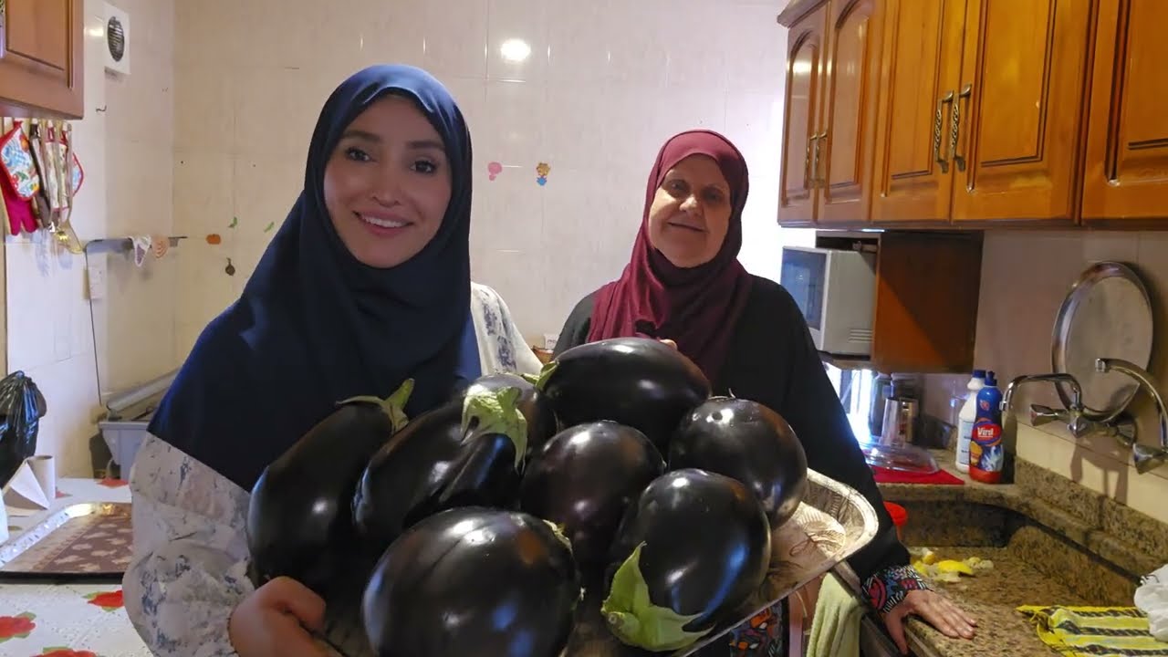 بدون لحوم 🥩 اليوم مع حماتي عملنا المقلوبة🥘