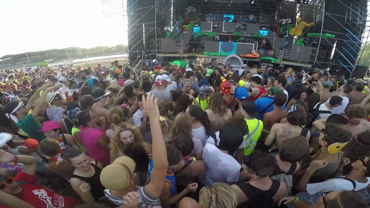 random una festa a caso     spiaggia del faro jesolo 2k15