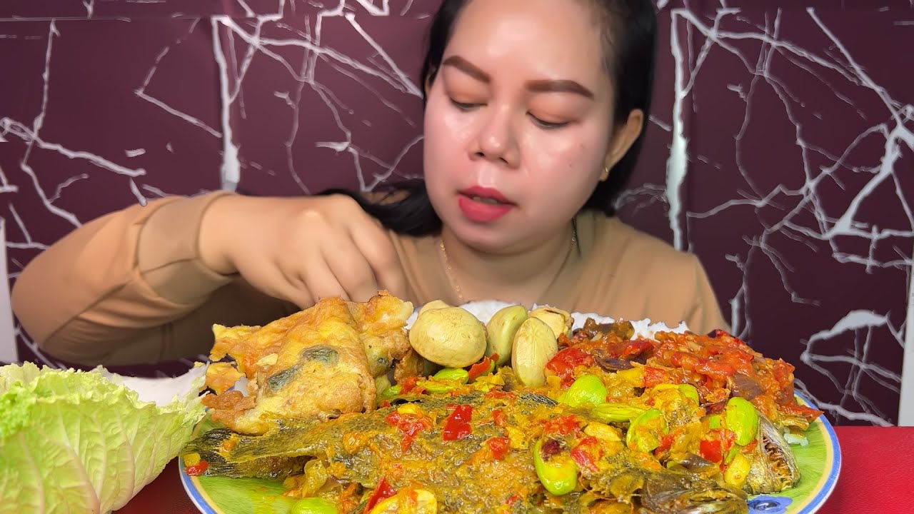 ikan goreng kuah santan pete cabe rawit sambal terasi lalaban jengkol sawi telor dadar MUKBANG