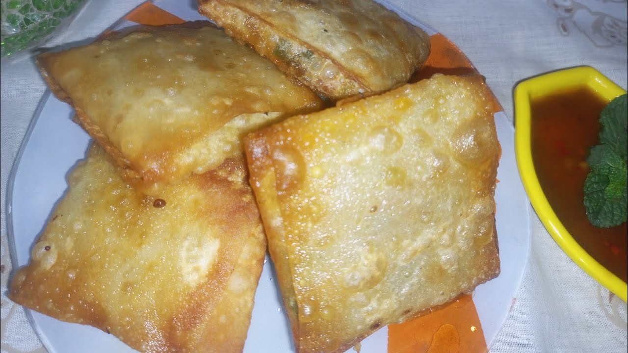 Chicken vegetable Box patties Recipe by kanwal Shoaib subscribe my YouTube channel 😊 please 🥺