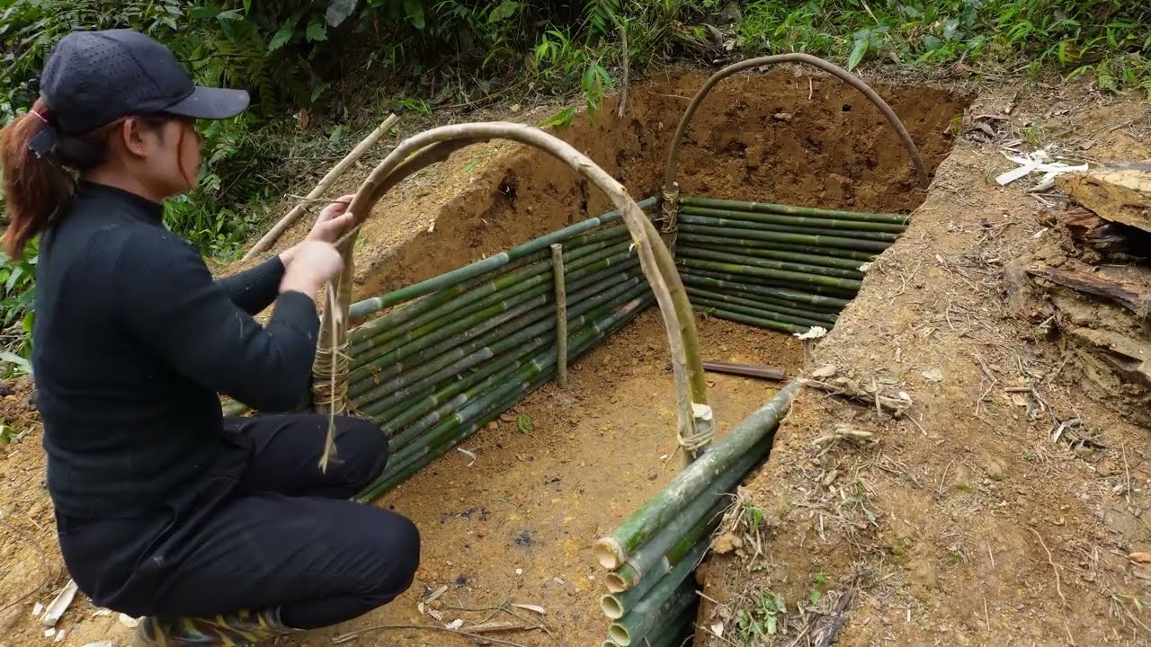 60 Days Building a Secret Dugout Shelter for Survival, Catching Fish. Bushcraft