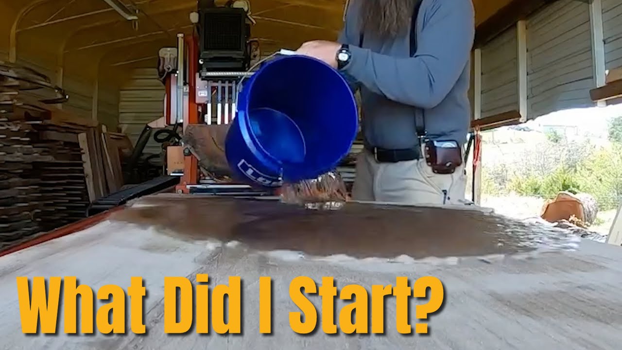 В эту субботу ситуация вышла из-под контроля (лесопилка + столбы для забора).