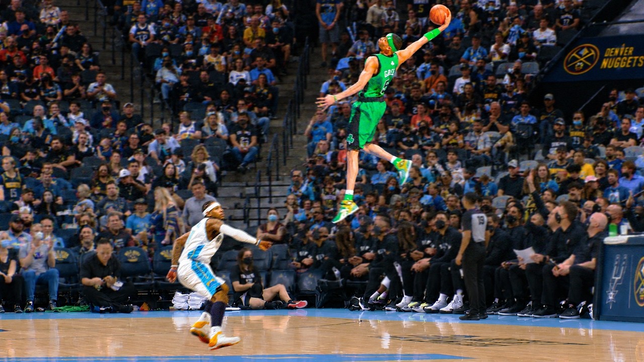 15 Most Superhuman NBA Players With Jaw-Dropping Athleticism