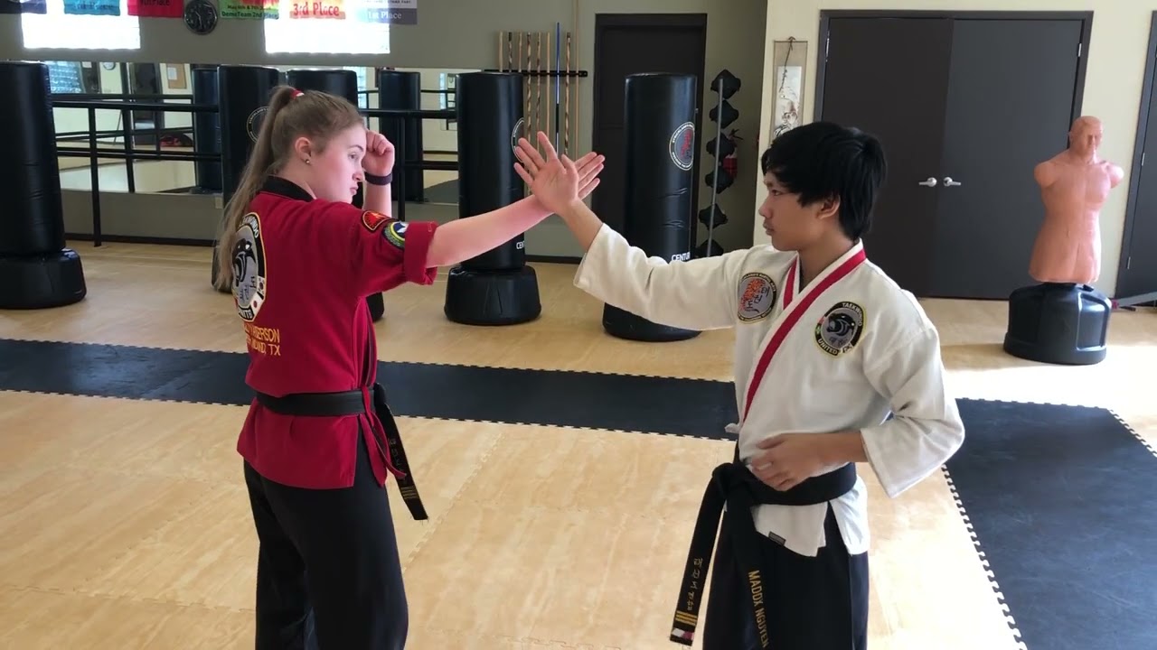 Pak Sao Da - Slapping hand, punch