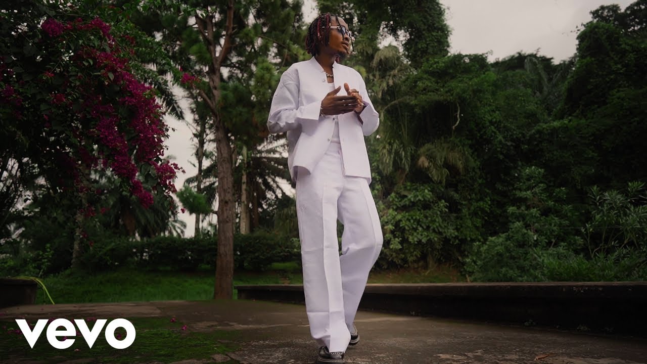 Tiss Kiss - Rule Breaker (Official Music Video)