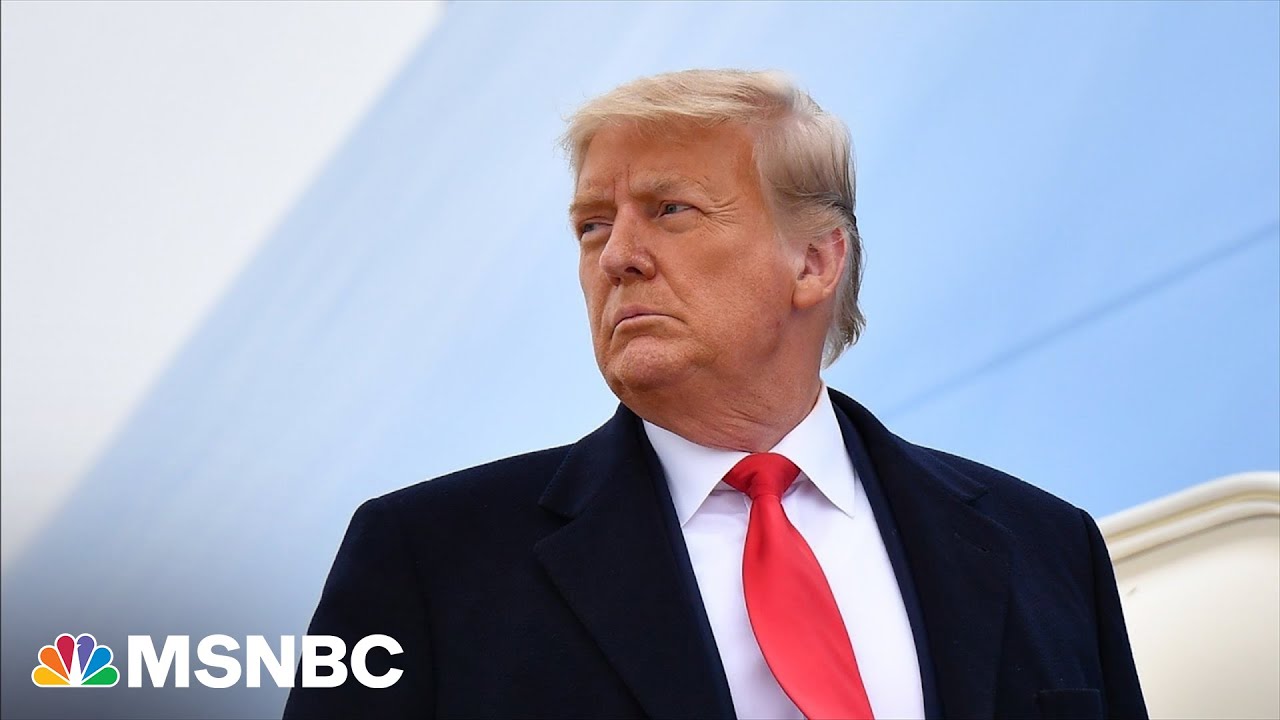 Report: Trump 'took great interest' in 'nuclear football' moments before taking office