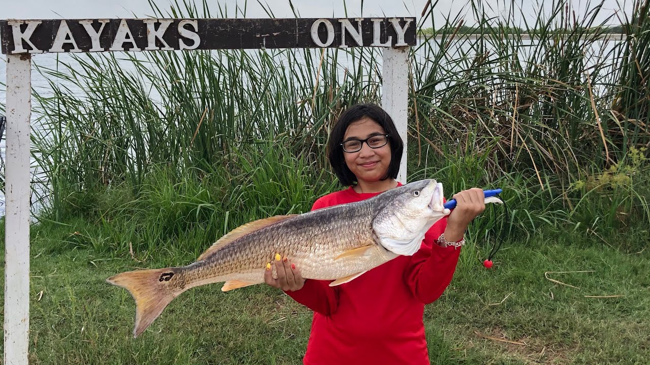 Father & Daughter Trolling for Big Reds at Braunig Lake