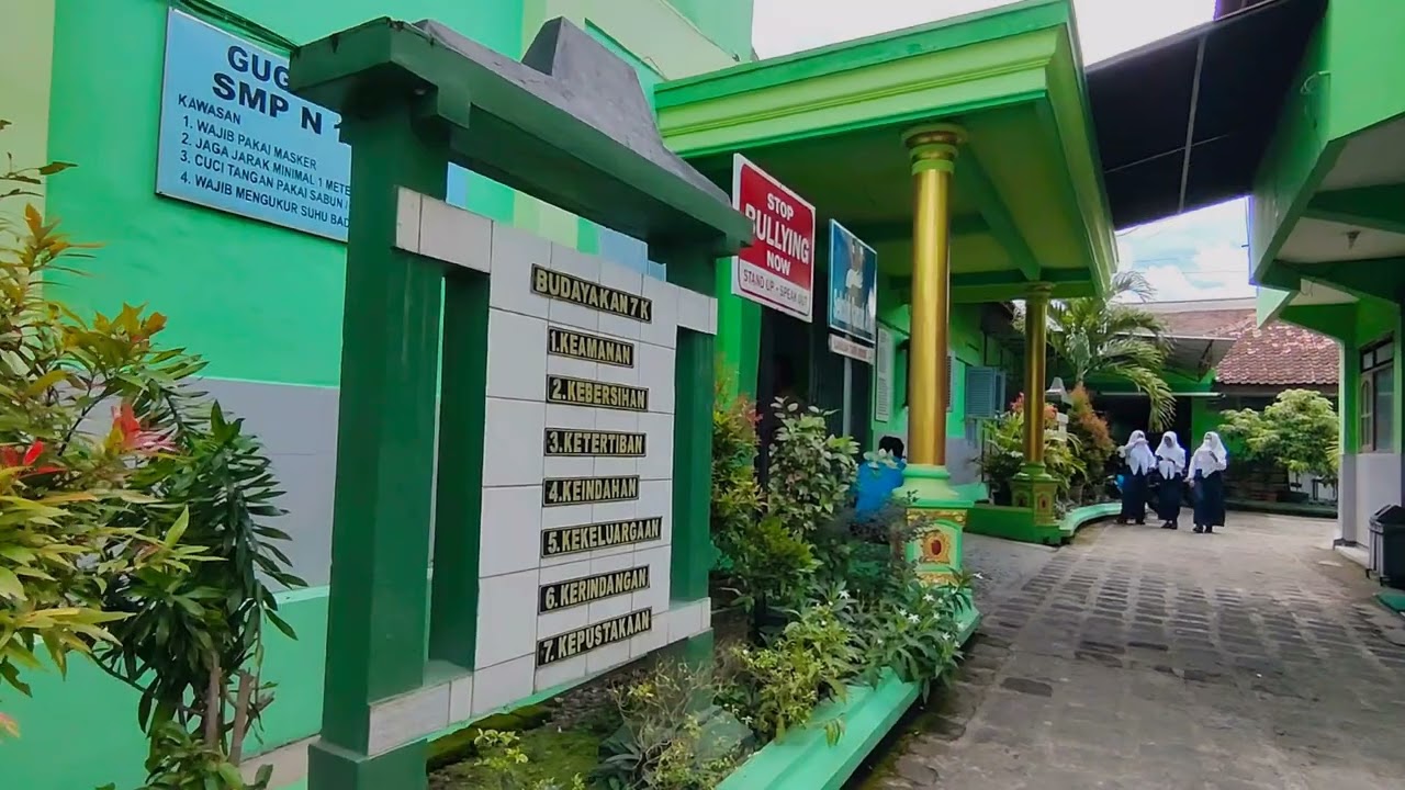 Vlog Ucapan HUT SMP N 1 PEDAN YANG KE 44 TH, Dari kelas 7D #osissmpn1pedan