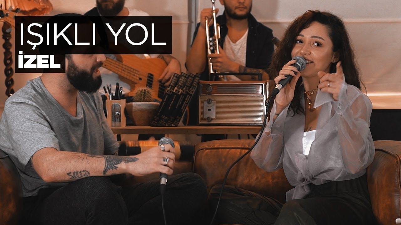 Işıklı Yol (Akustik) - Zeynep Bastık, Berkay